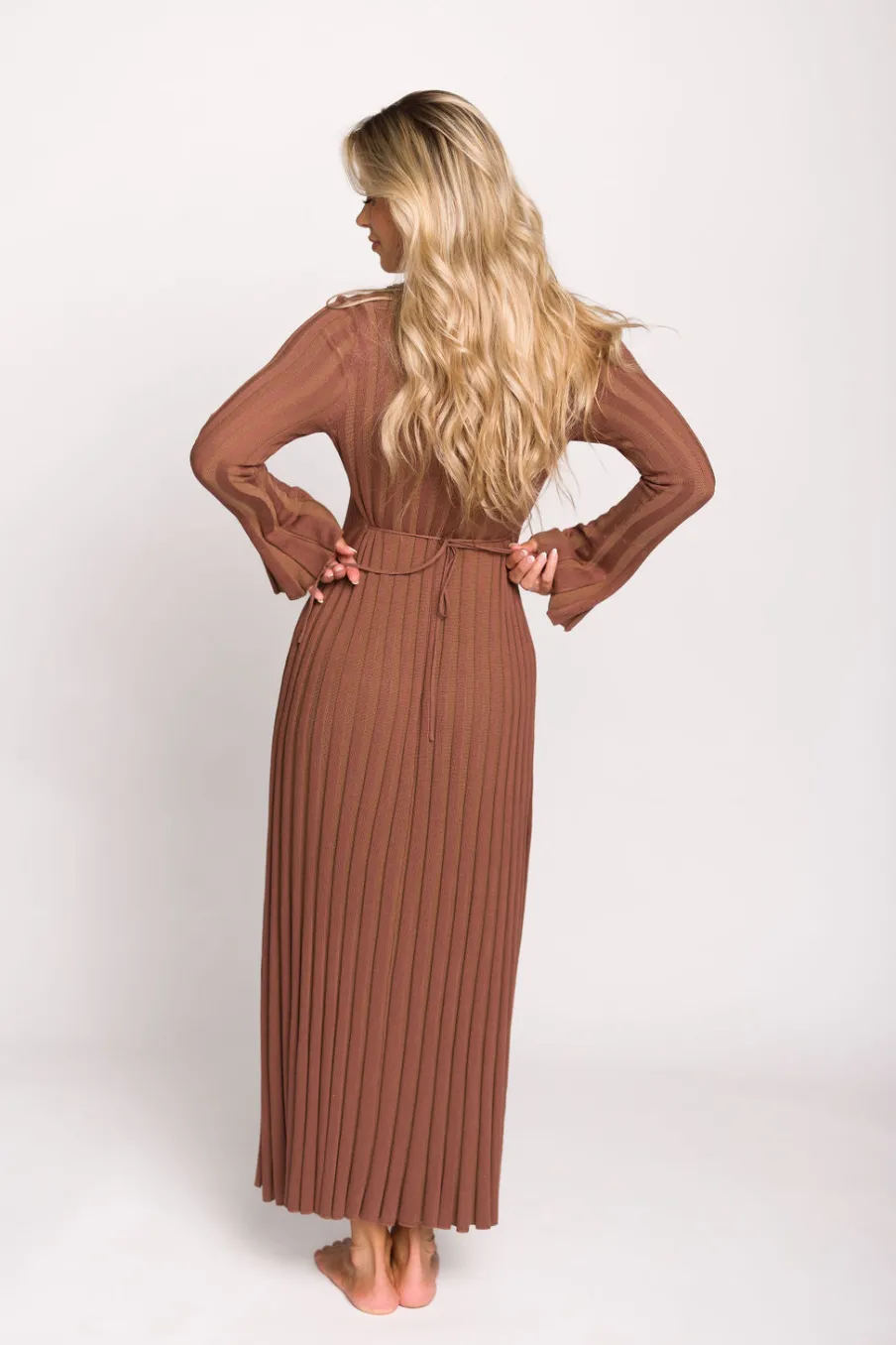Sale Worth Collective Hadley Long Sleeve V-Neck Knit Maxi Dress in Cocoa