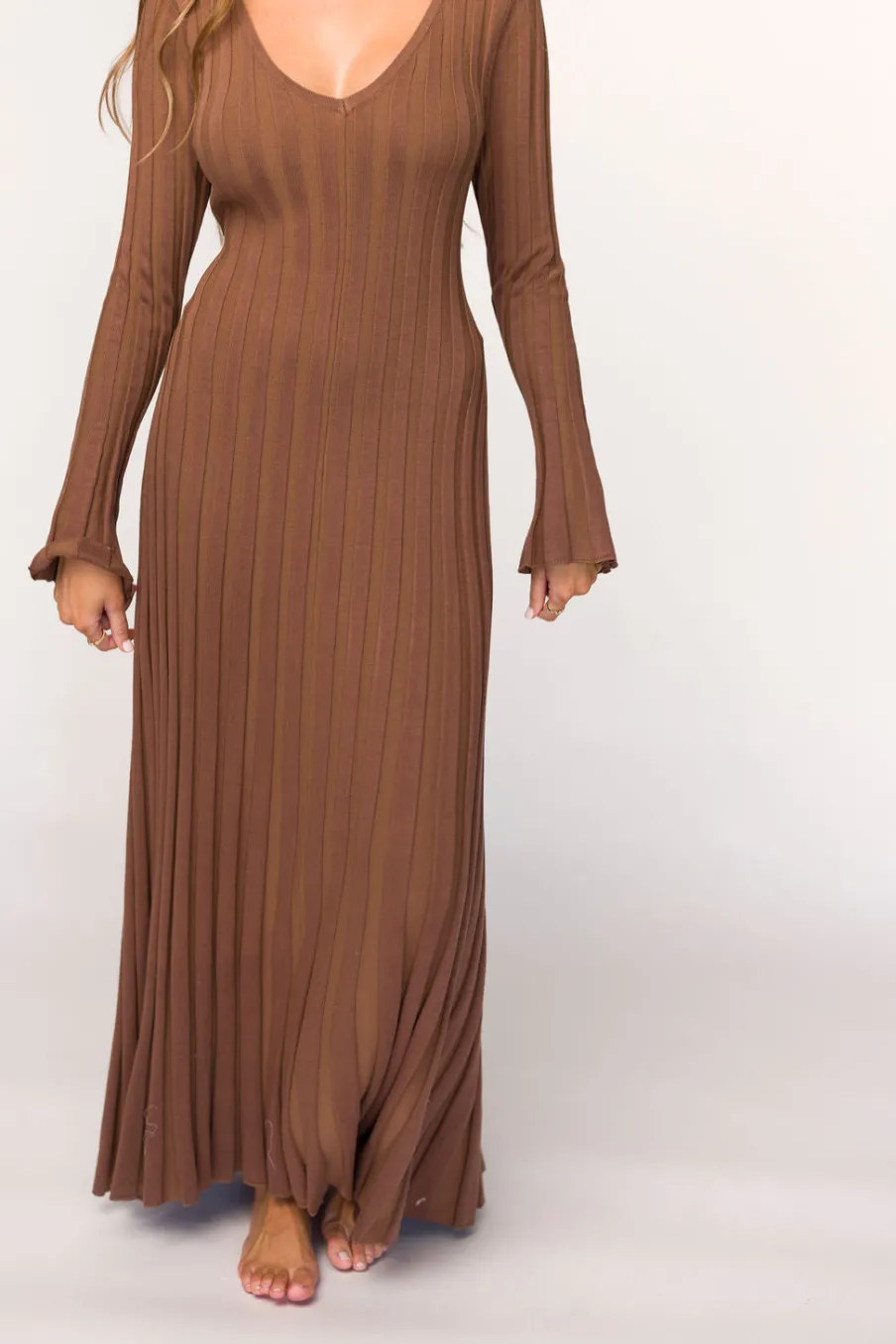 Sale Worth Collective Hadley Long Sleeve V-Neck Knit Maxi Dress in Cocoa