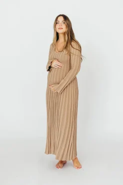 Fashion Worth Collective Hadley Long Sleeve V-Neck Knit Maxi Dress in Espresso
