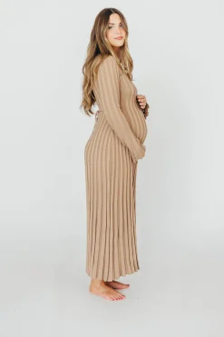 Fashion Worth Collective Hadley Long Sleeve V-Neck Knit Maxi Dress in Espresso