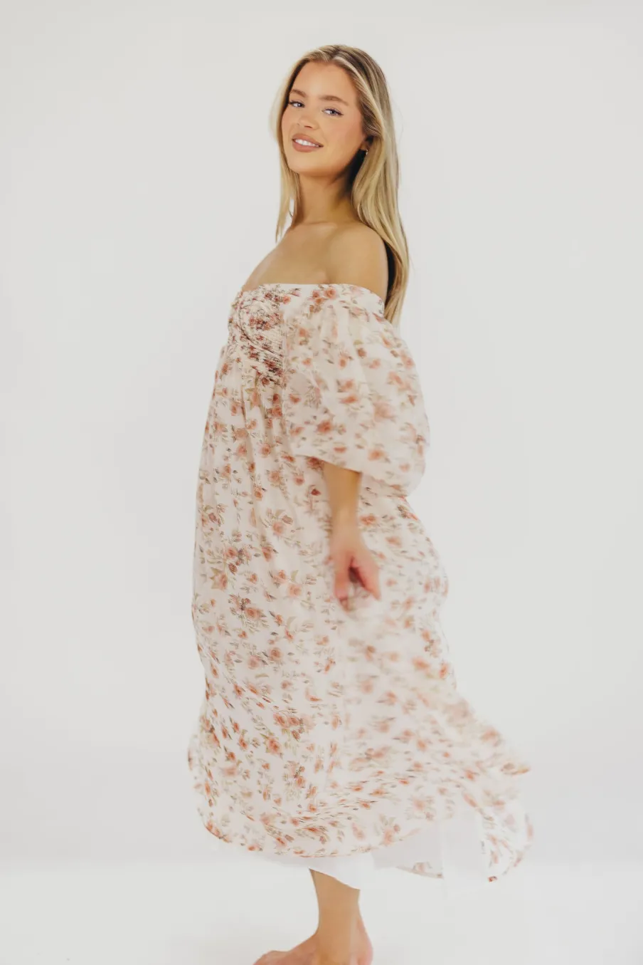 Sale Worth Collective Harlow Maxi Dress in Ivory Floral - Bump Friendly & Inclusive Sizing (