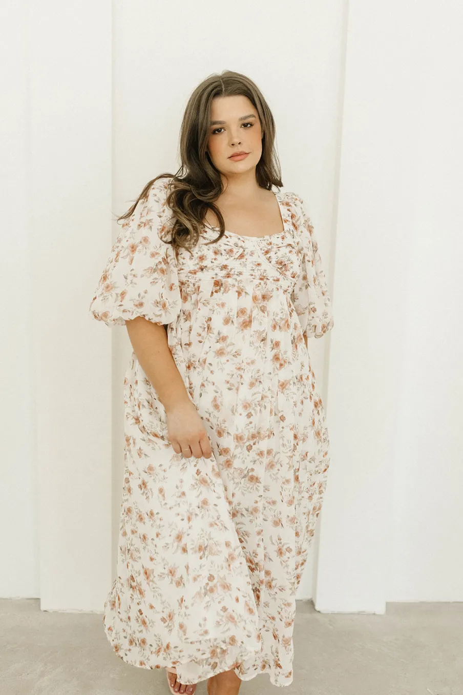 Sale Worth Collective Harlow Maxi Dress in Ivory Floral - Bump Friendly & Inclusive Sizing (
