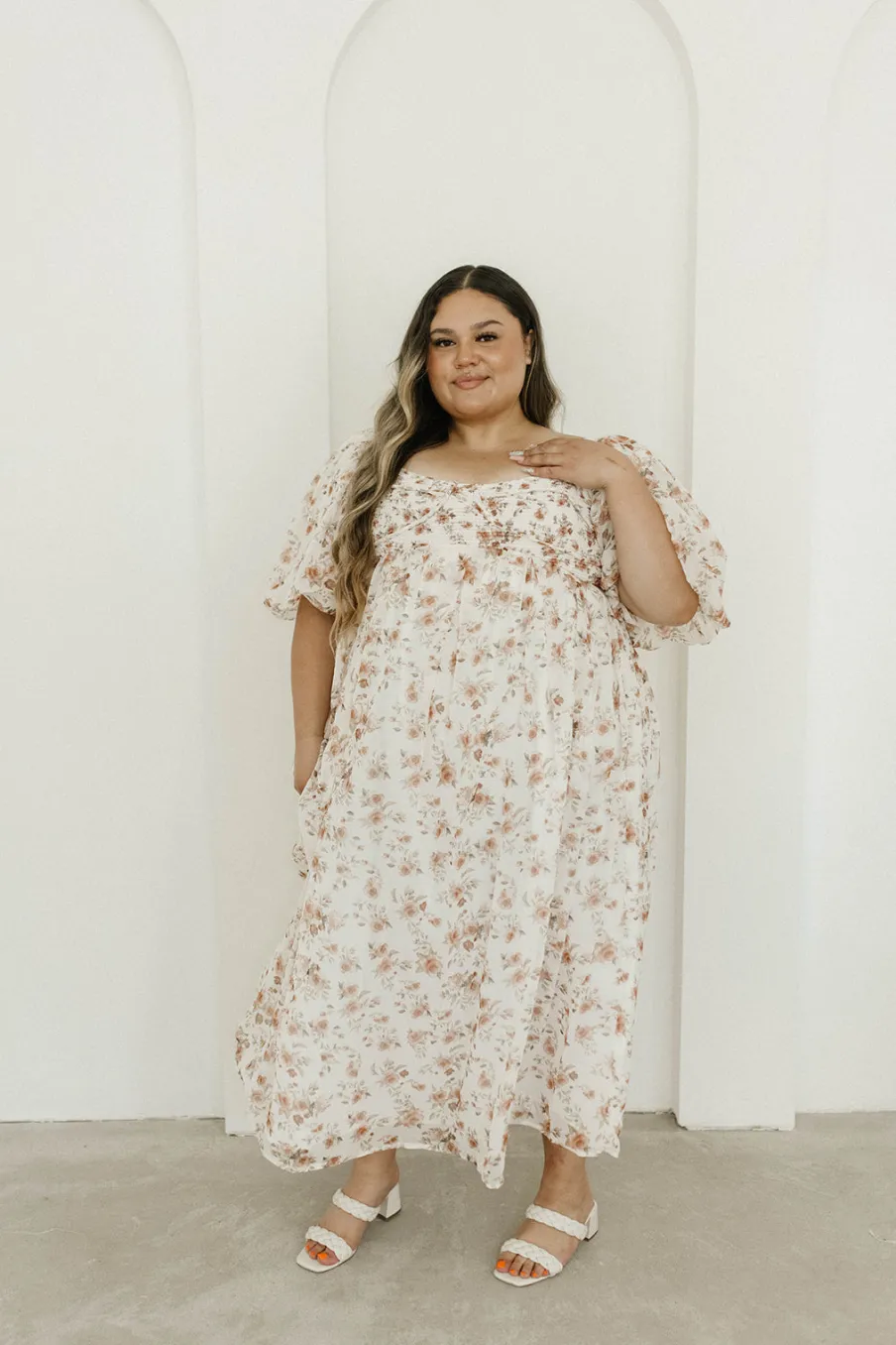 Sale Worth Collective Harlow Maxi Dress in Ivory Floral - Bump Friendly & Inclusive Sizing (
