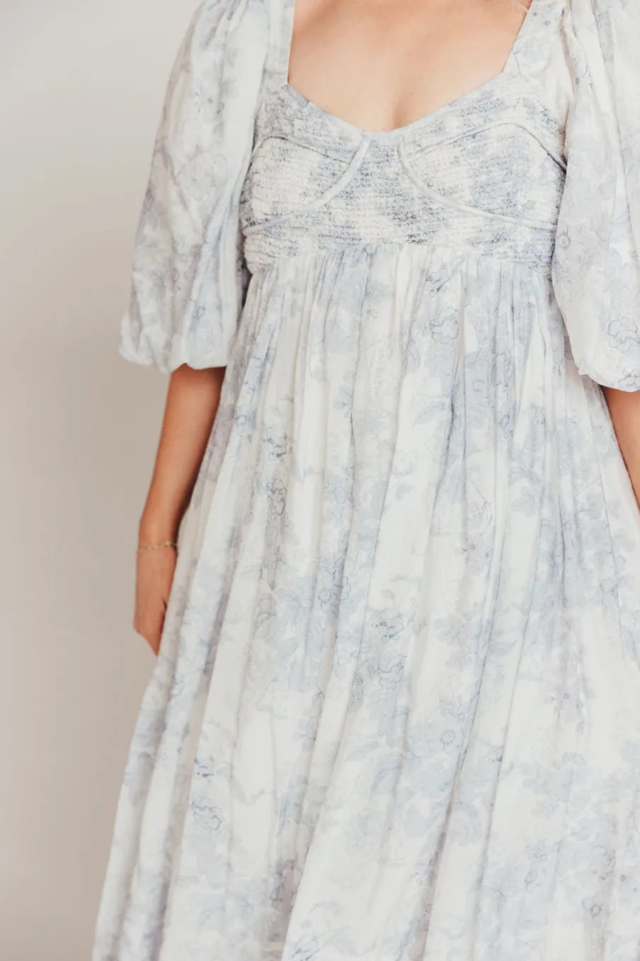 Discount Worth Collective Harlow Maxi Dress in Light Blue Floral - Bump Friendly and Size Inclus