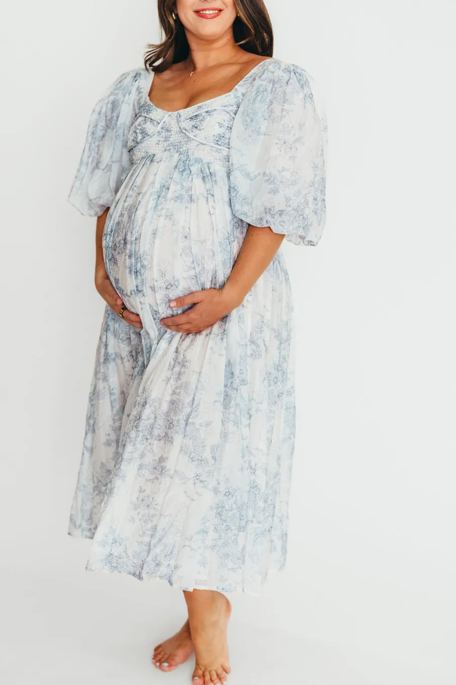 Discount Worth Collective Harlow Maxi Dress in Light Blue Floral - Bump Friendly and Size Inclus