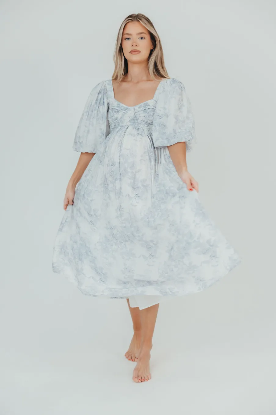 Discount Worth Collective Harlow Maxi Dress in Light Blue Floral - Bump Friendly and Size Inclus