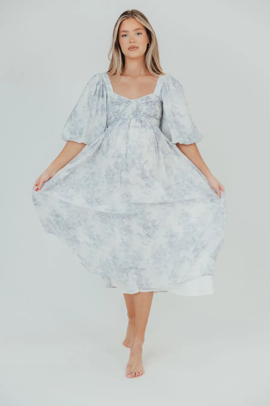 Discount Worth Collective Harlow Maxi Dress in Light Blue Floral - Bump Friendly and Size Inclus