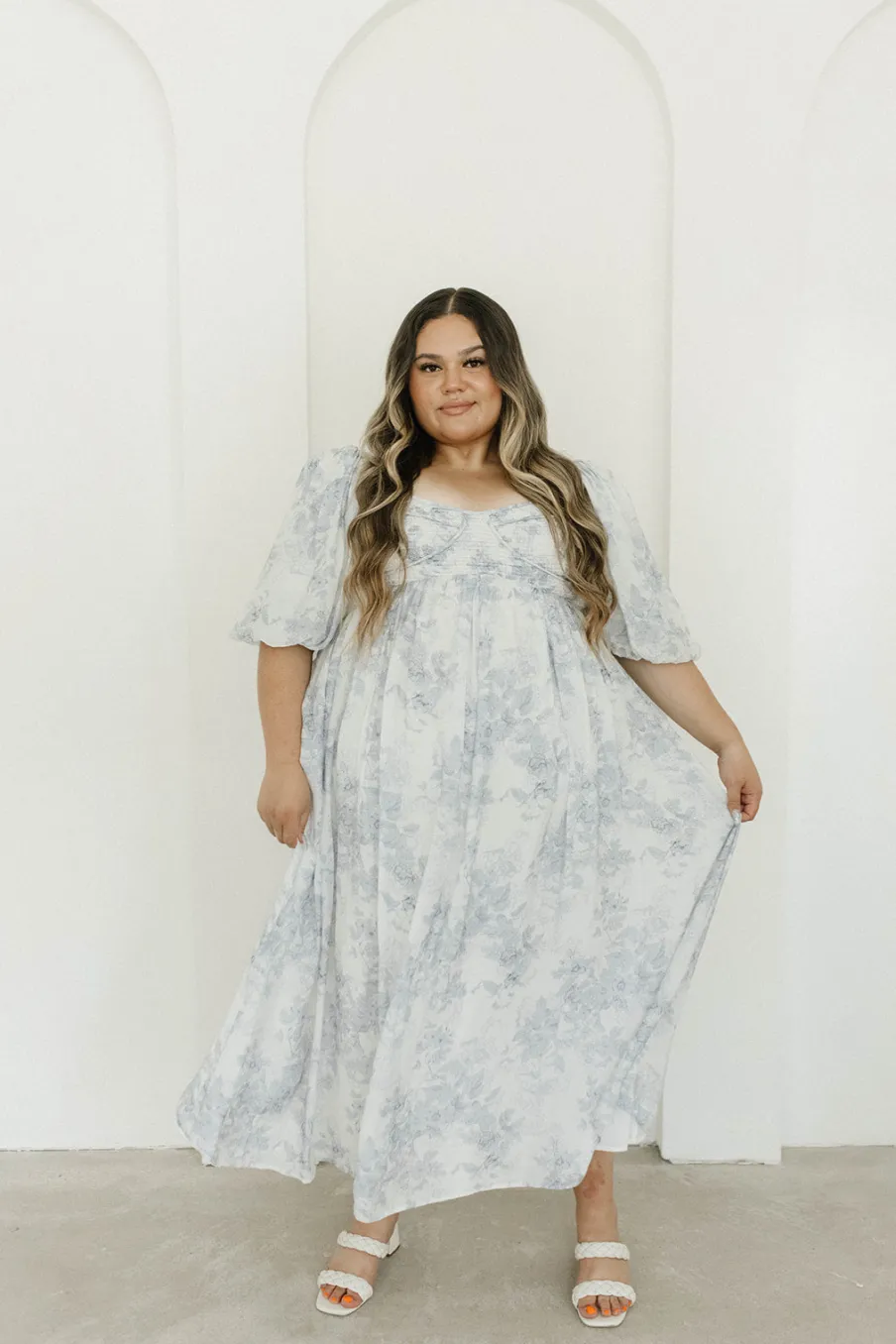 Discount Worth Collective Harlow Maxi Dress in Light Blue Floral - Bump Friendly and Size Inclus