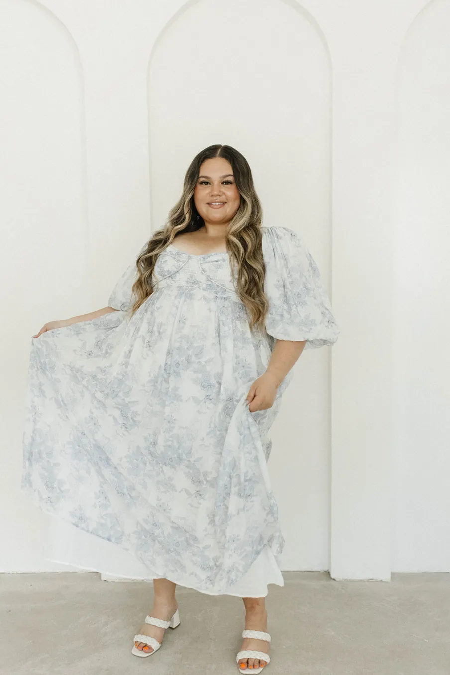 Discount Worth Collective Harlow Maxi Dress in Light Blue Floral - Bump Friendly and Size Inclus