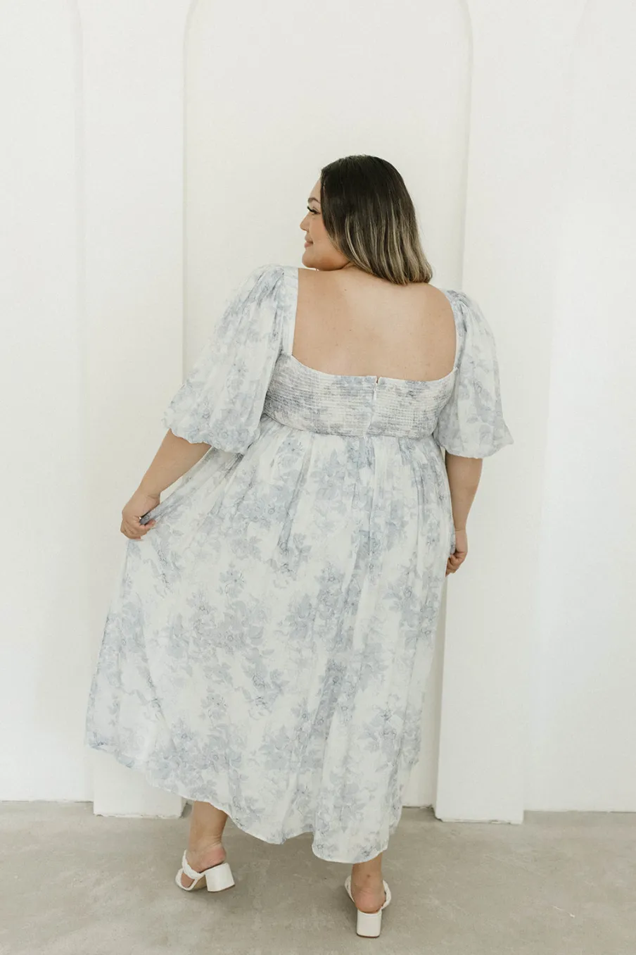 Discount Worth Collective Harlow Maxi Dress in Light Blue Floral - Bump Friendly and Size Inclus