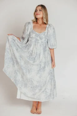 Discount Worth Collective Harlow Maxi Dress in Light Blue Floral - Bump Friendly and Size Inclus
