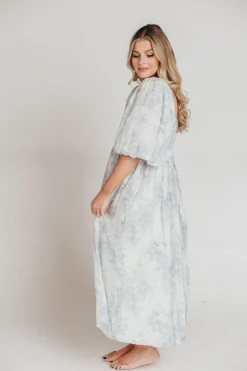 Discount Worth Collective Harlow Maxi Dress in Light Blue Floral - Bump Friendly and Size Inclus