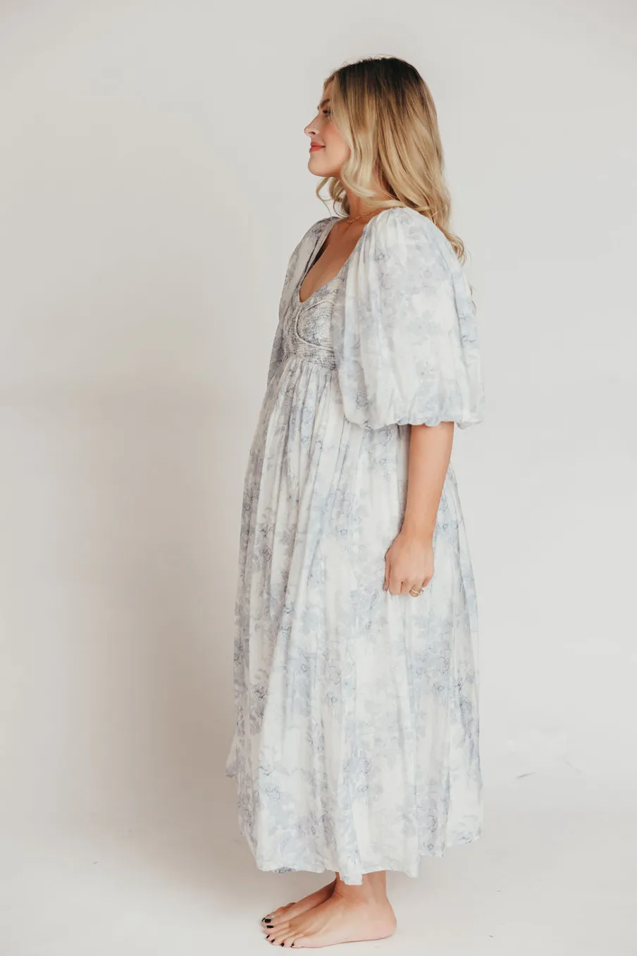 Discount Worth Collective Harlow Maxi Dress in Light Blue Floral - Bump Friendly and Size Inclus