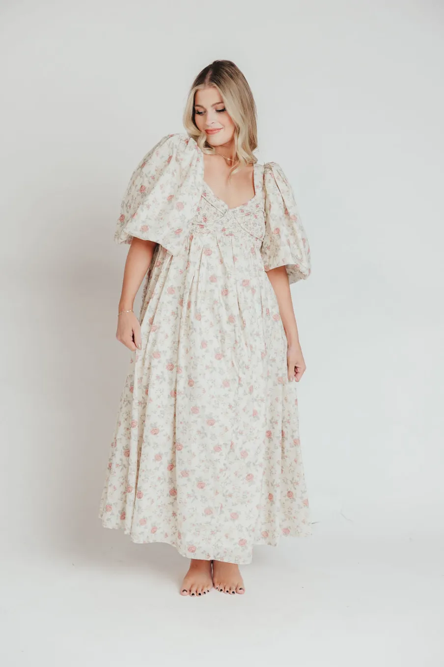 Online Worth Collective Harlow Maxi Dress in Off-White Floral - Bump Friendly & Inclusive Sizi