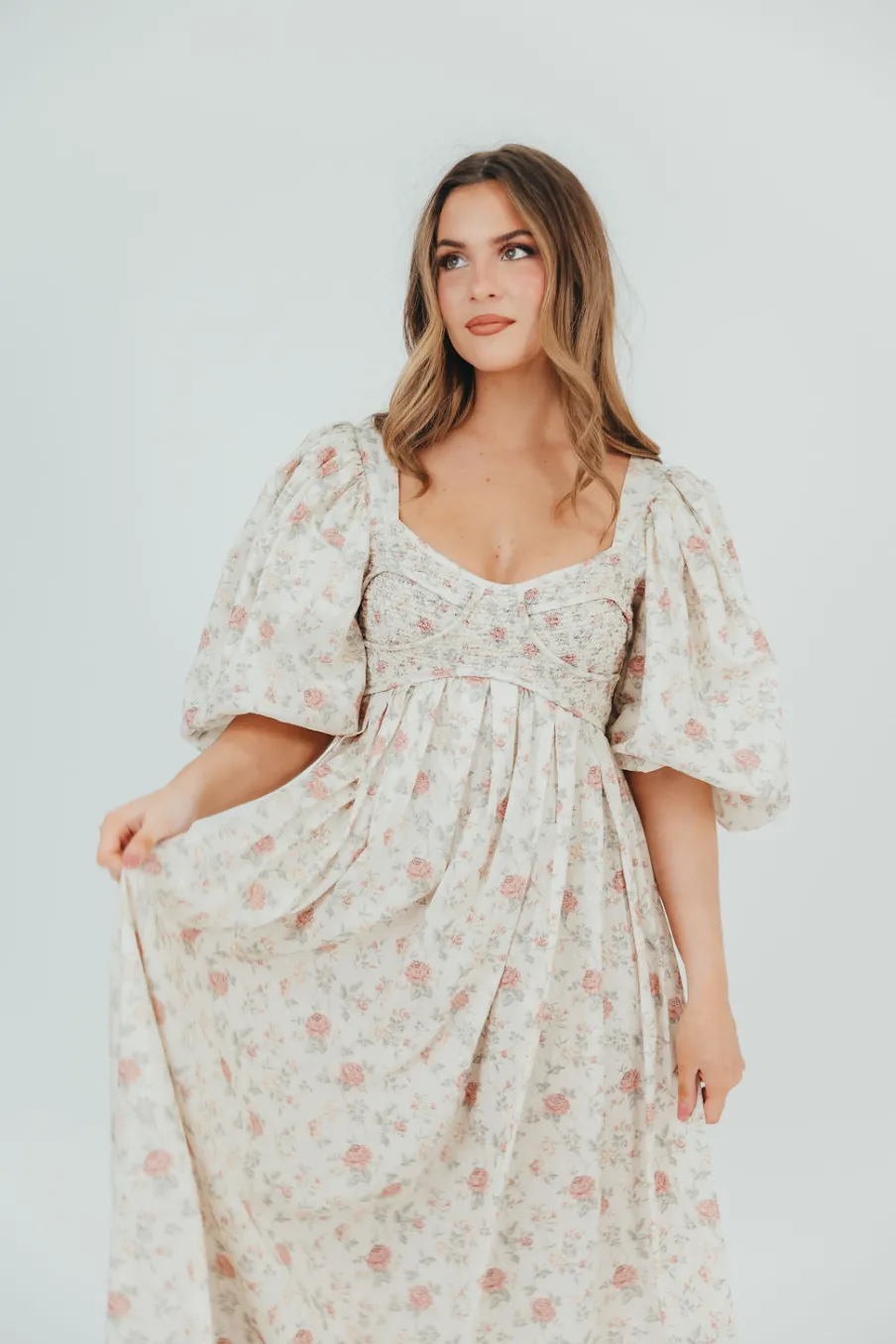 Online Worth Collective Harlow Maxi Dress in Off-White Floral - Bump Friendly & Inclusive Sizi