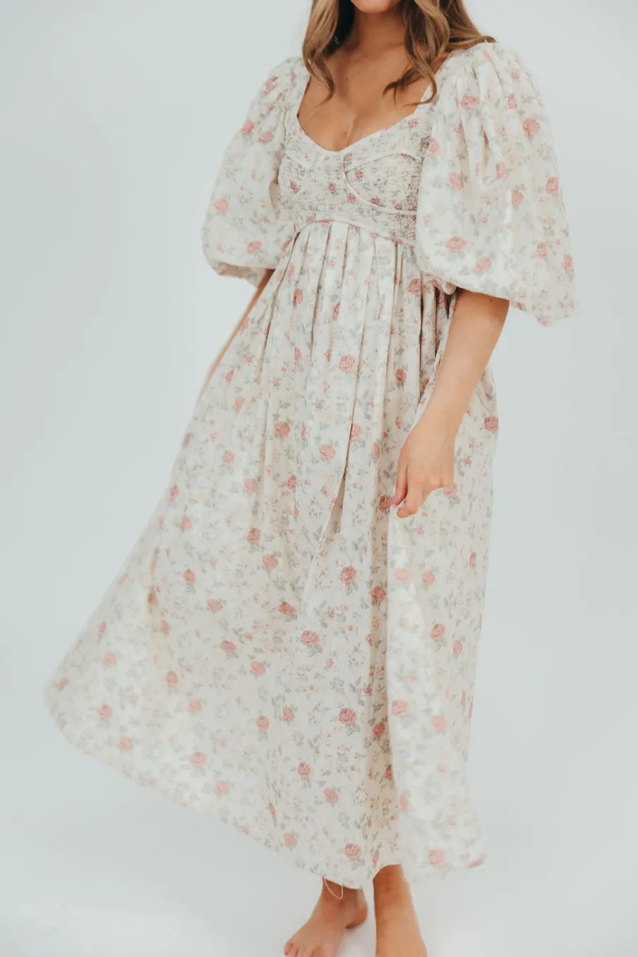 Online Worth Collective Harlow Maxi Dress in Off-White Floral - Bump Friendly & Inclusive Sizi