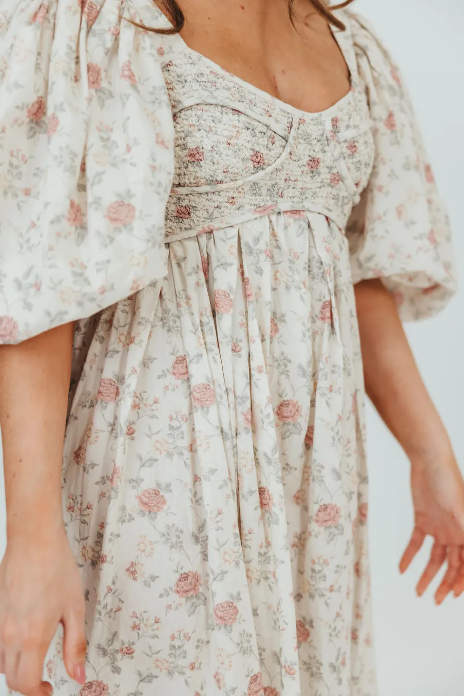 Online Worth Collective Harlow Maxi Dress in Off-White Floral - Bump Friendly & Inclusive Sizi