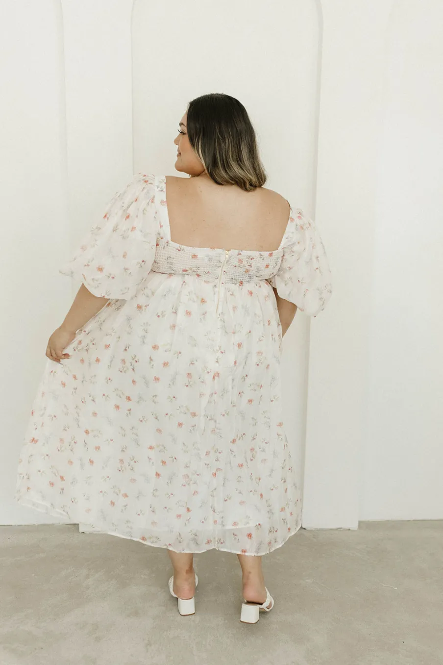 Clearance Worth Collective Harlow Maxi Dress in Tiny Pink Floral - Bump Friendly & Inclusive Sizi