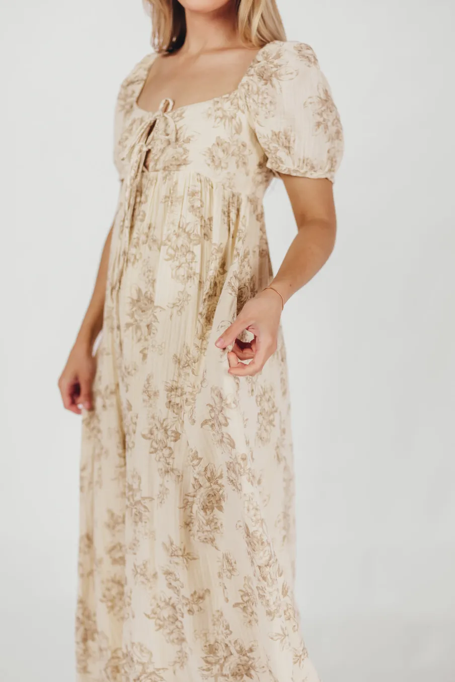 Online Worth Collective Haven 100% Cotton Tie-Front Maxi Dress in Taupe/Brown Floral - Bump Fr