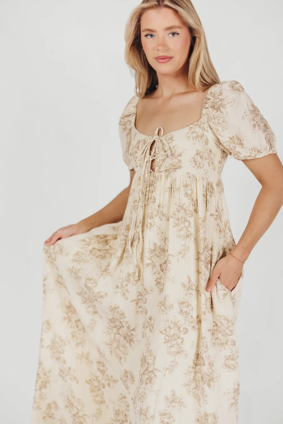 Online Worth Collective Haven 100% Cotton Tie-Front Maxi Dress in Taupe/Brown Floral - Bump Fr