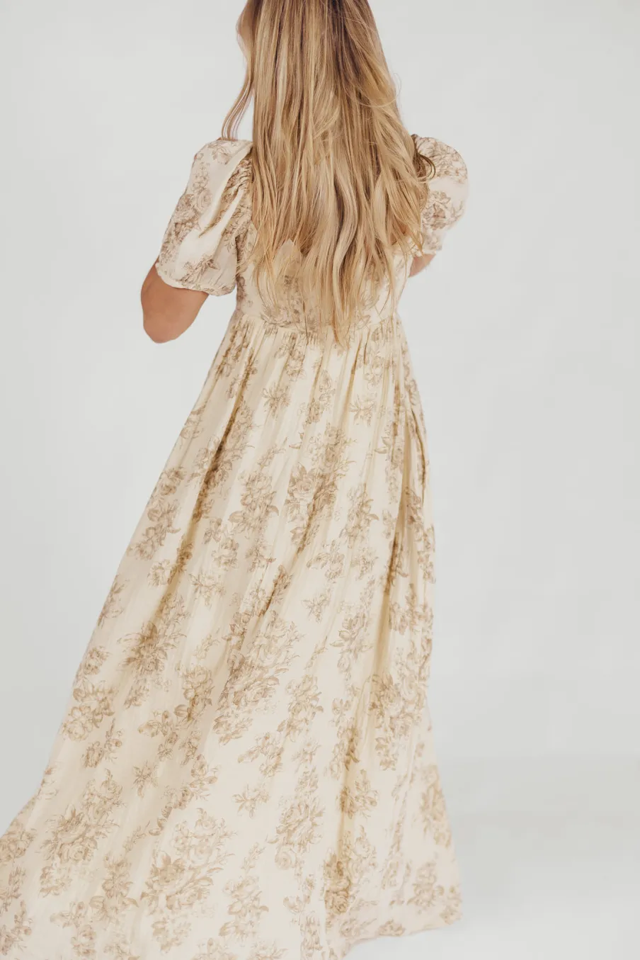 Online Worth Collective Haven 100% Cotton Tie-Front Maxi Dress in Taupe/Brown Floral - Bump Fr
