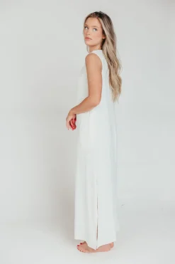 Fashion Worth Collective How Sweet It Is Sleeveless Linen-Blend Maxi in Ivory - Bump Friendly