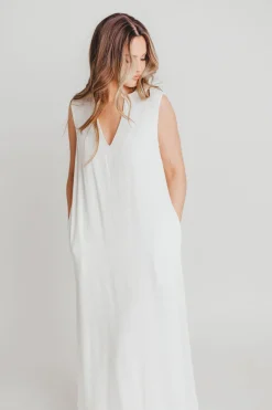 Fashion Worth Collective How Sweet It Is Sleeveless Linen-Blend Maxi in Ivory - Bump Friendly