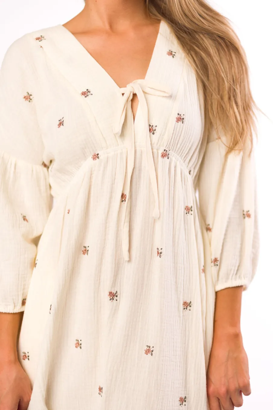 Online Worth Collective Hunter 100% Cotton Gauze Midi Dress in Soy/Pink Floral - Bump Friendly