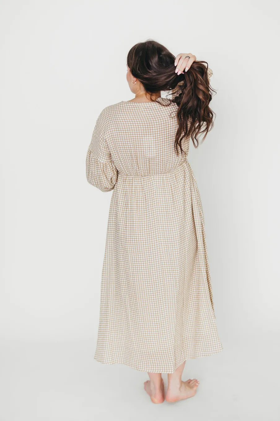 Hot Worth Collective Hunter Printed Gauze Midi Dress in Natural Plaid - Bump Friendly