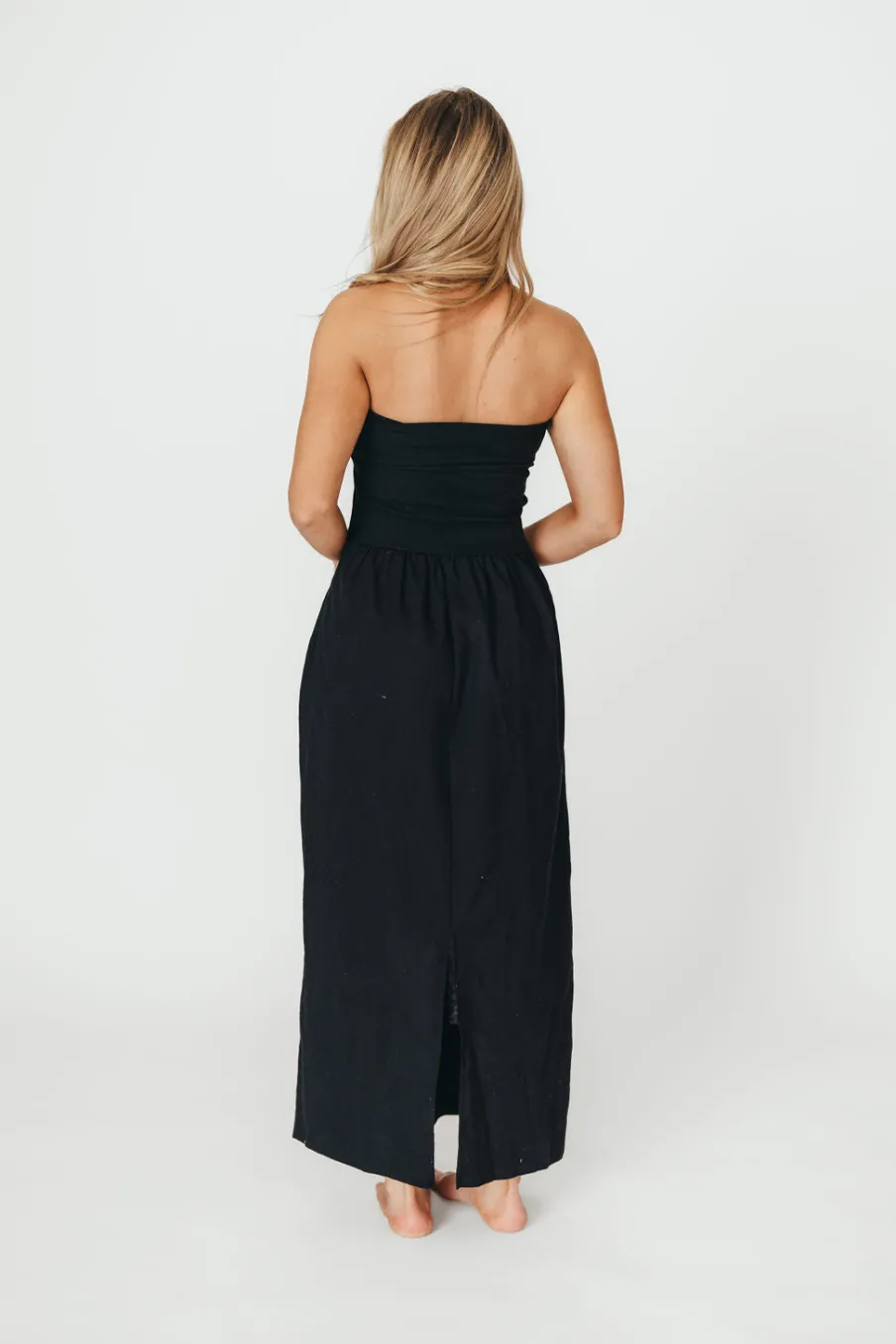Fashion Worth Collective Kaylee Linen and Ribbed Knit Maxi Dress in Black