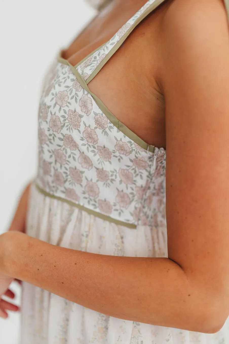 Online Worth Collective Kelly Adjustable Tie Maxi Dress in Pale Peach Floral *PRE-ORDER*