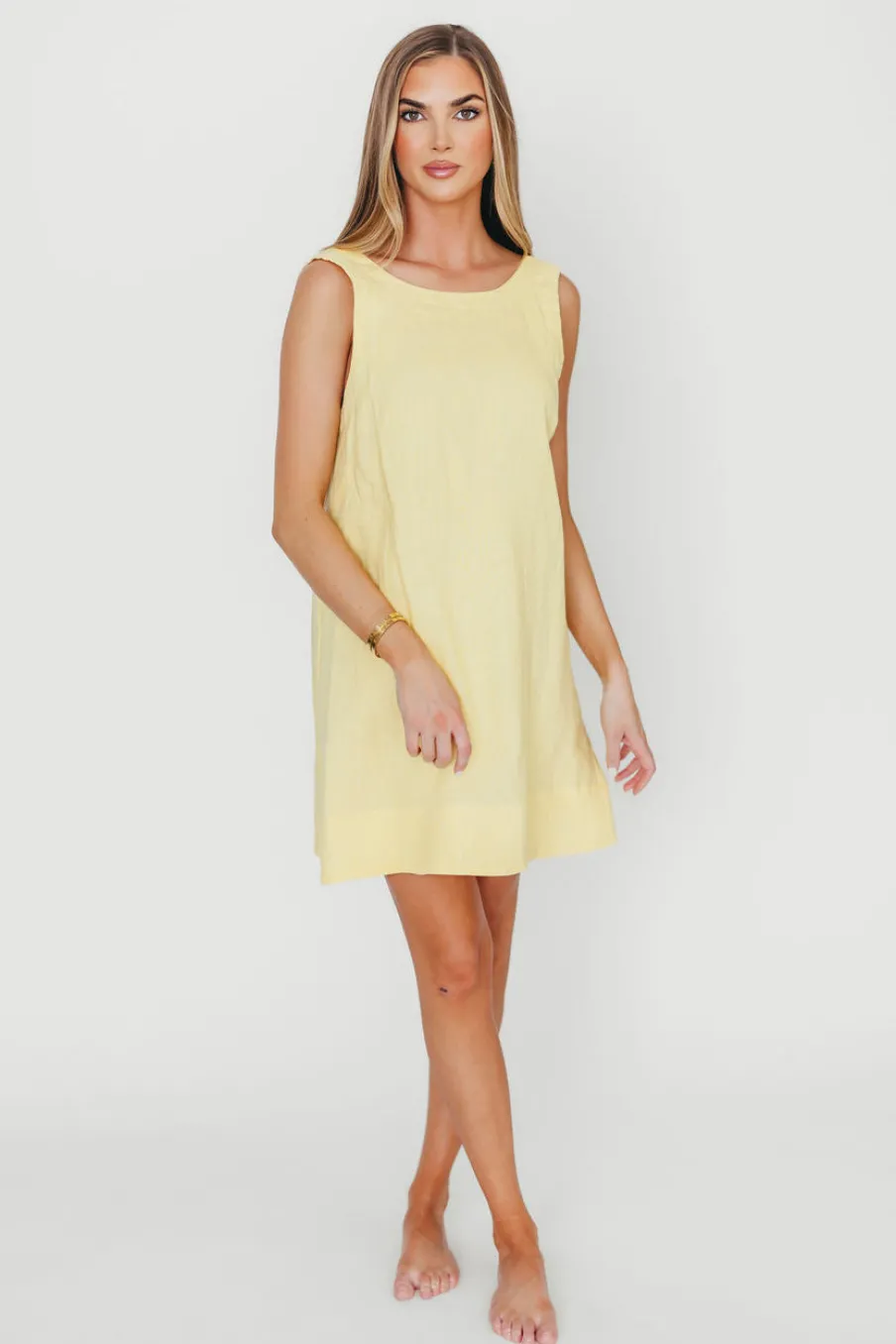 Discount Worth Collective 100% Linen Florence Mini Woven Dress in Pineapple