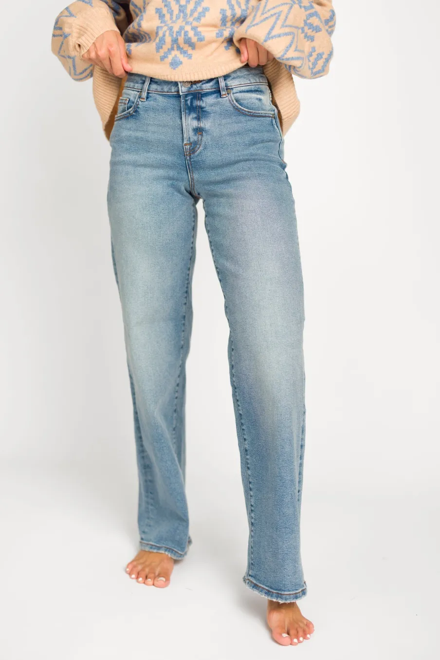 Fashion Worth Collective Logan 32” Inseam High Rise Dad Jean in Medium