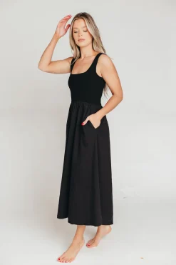 Fashion Worth Collective Lucinda Maxi Dress in Black