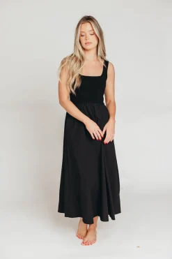 Fashion Worth Collective Lucinda Maxi Dress in Black