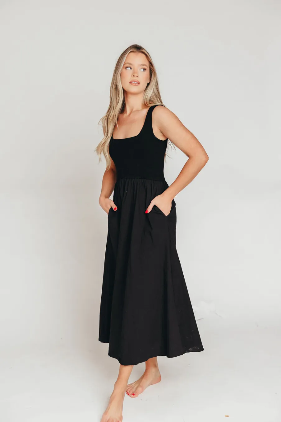 Fashion Worth Collective Lucinda Maxi Dress in Black