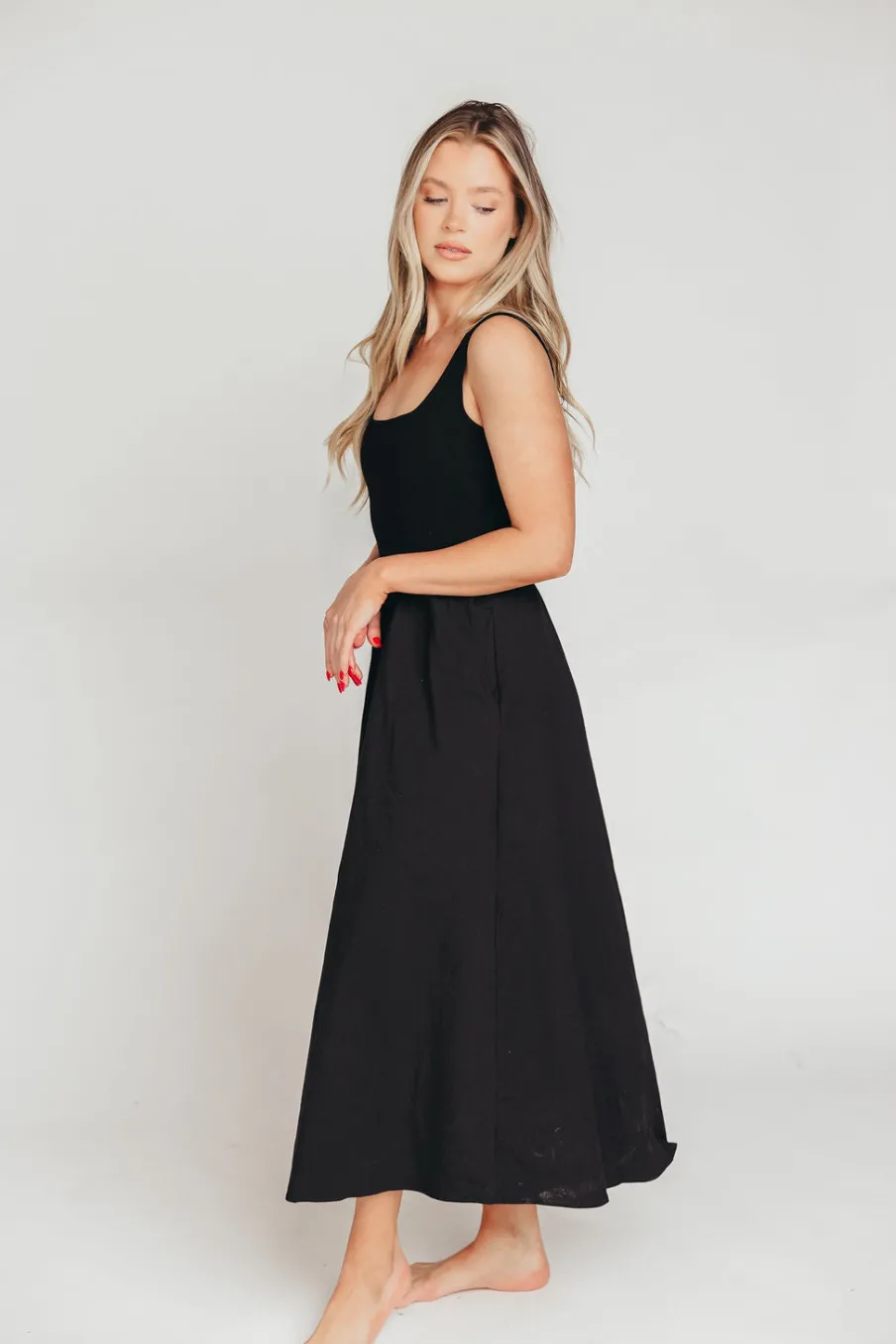 Fashion Worth Collective Lucinda Maxi Dress in Black