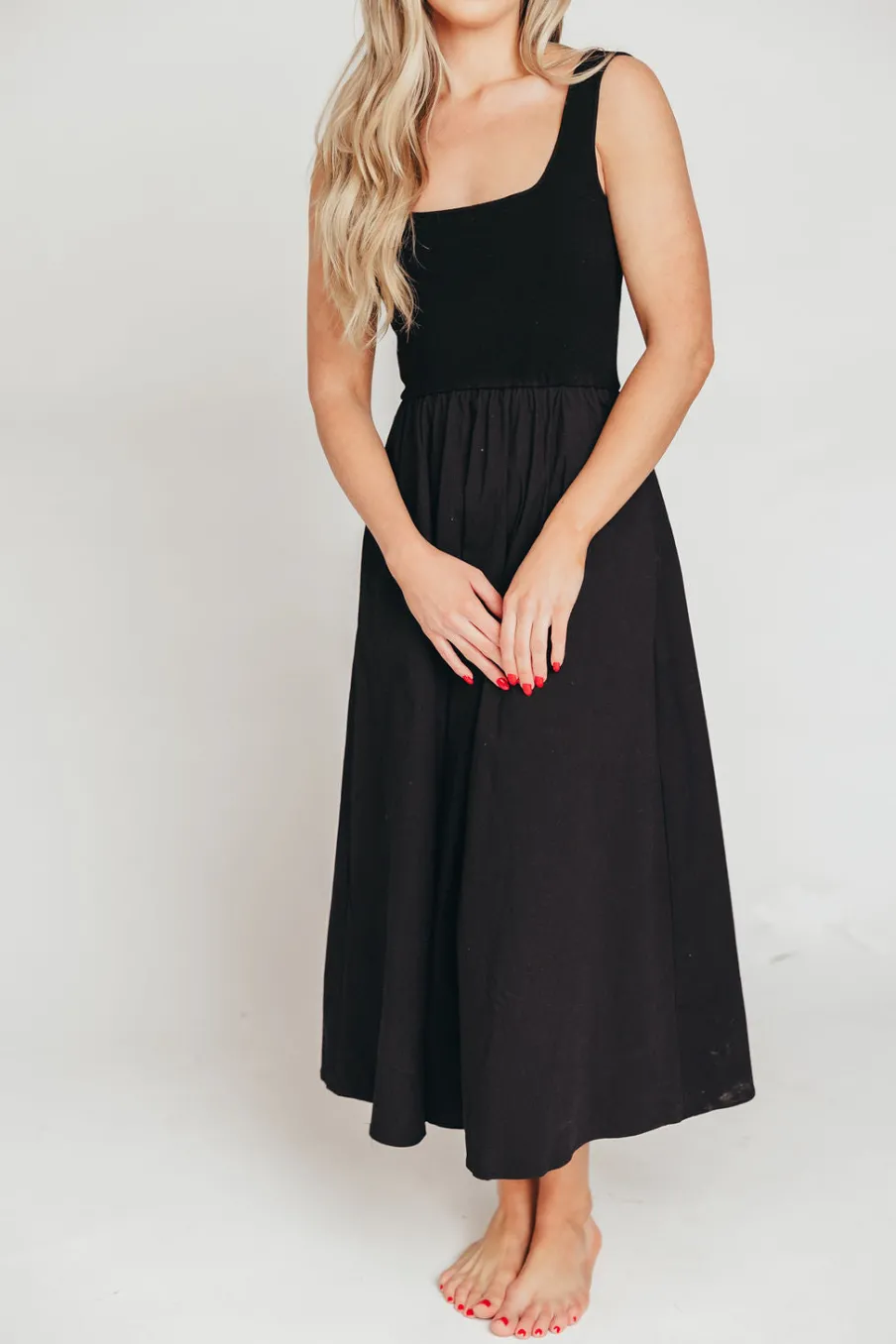 Fashion Worth Collective Lucinda Maxi Dress in Black