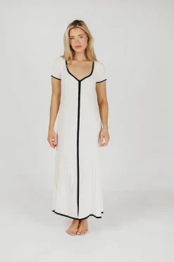 Best Worth Collective Marilyn Knit Maxi Dress in Off-White