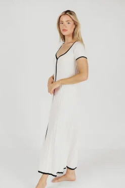 Best Worth Collective Marilyn Knit Maxi Dress in Off-White