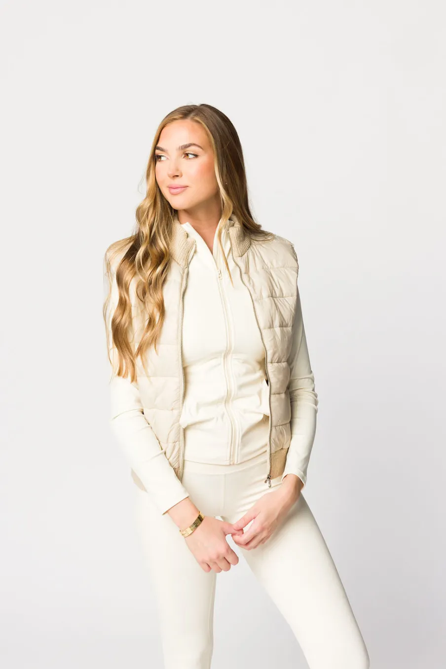 Discount Worth Collective Miley Puffer Vest in Light Taupe
