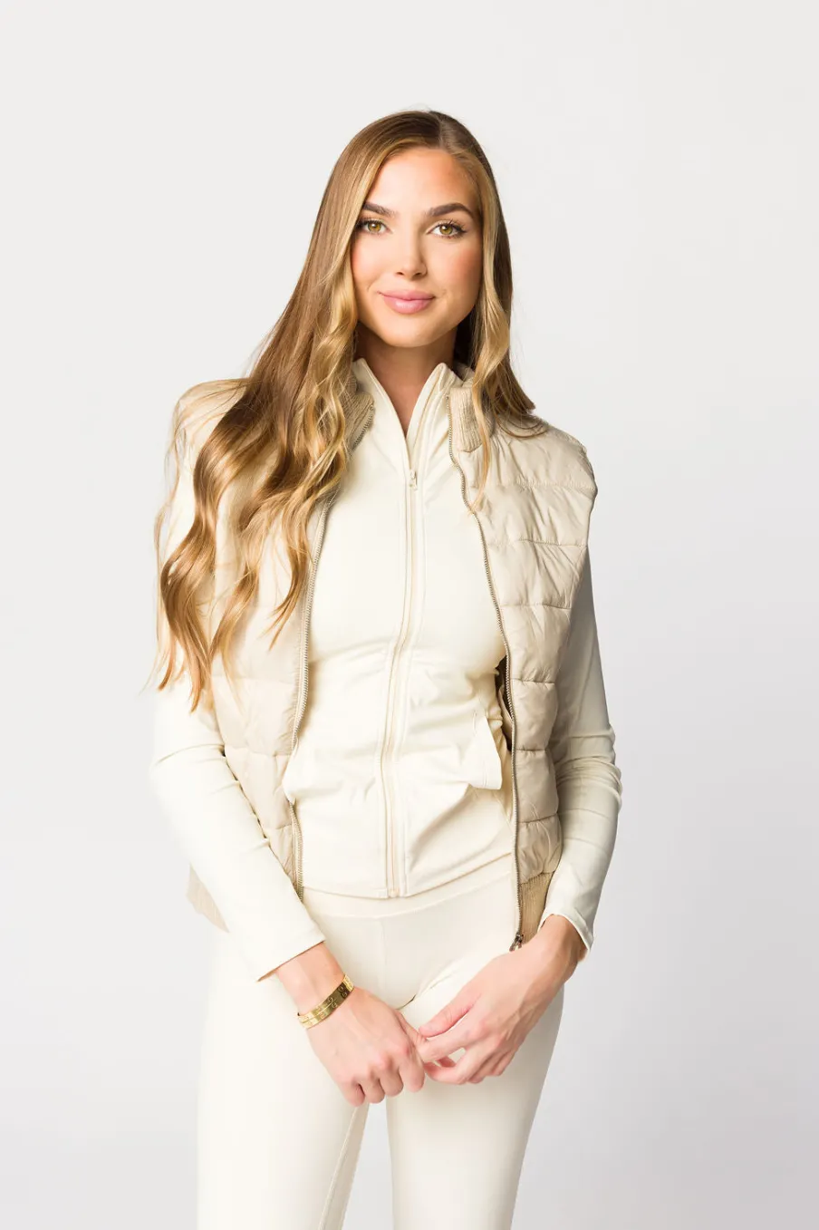 Discount Worth Collective Miley Puffer Vest in Light Taupe