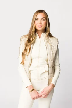 Discount Worth Collective Miley Puffer Vest in Light Taupe