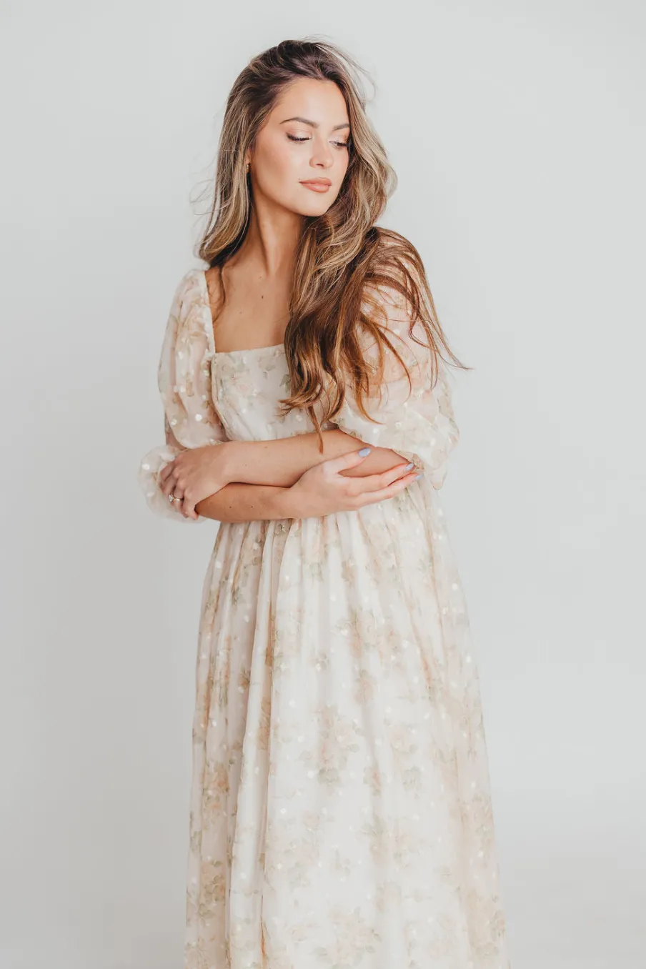 Fashion Worth Collective Mona Maxi Dress with Smocking in Cream Floral - Bump Friendly & Inclus