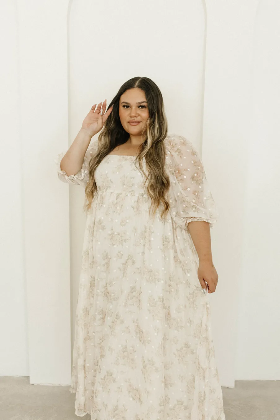 Fashion Worth Collective Mona Maxi Dress with Smocking in Cream Floral - Bump Friendly & Inclus