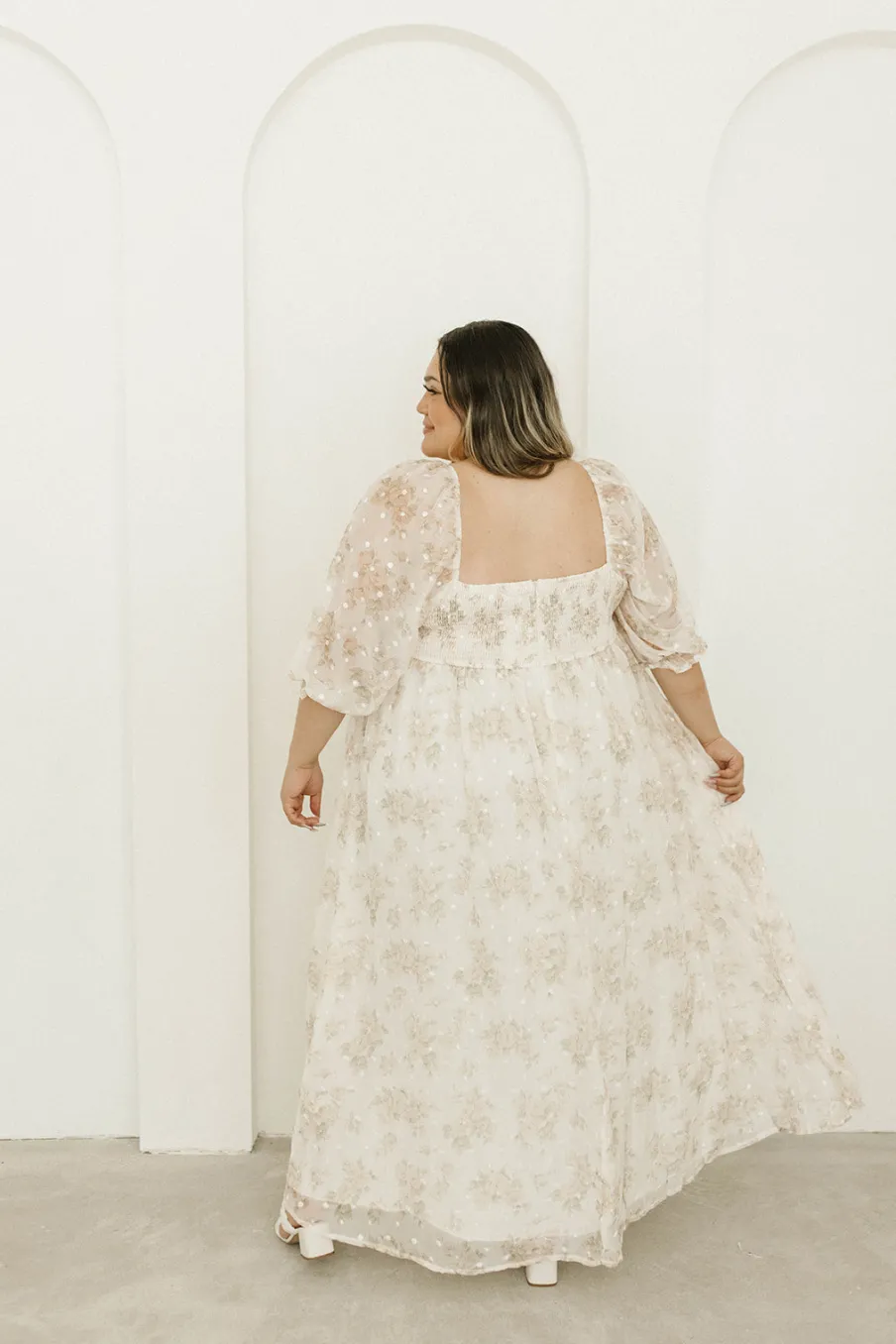Fashion Worth Collective Mona Maxi Dress with Smocking in Cream Floral - Bump Friendly & Inclus