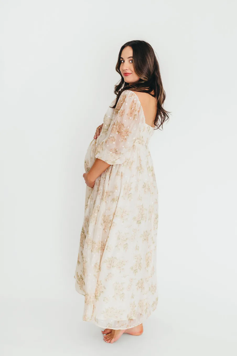 Fashion Worth Collective Mona Maxi Dress with Smocking in Cream Floral - Bump Friendly & Inclus