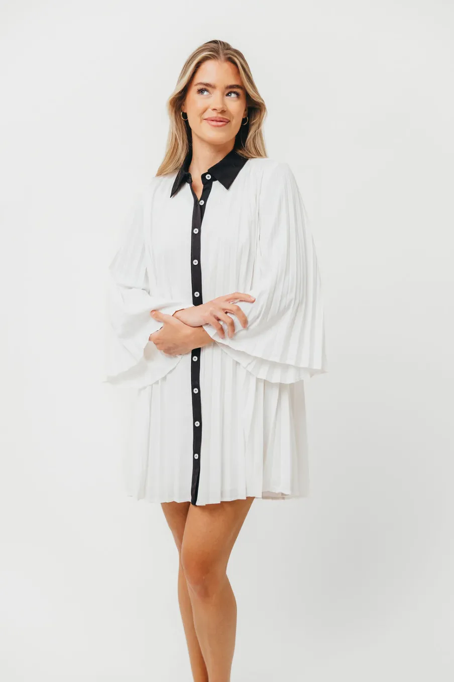 Outlet Worth Collective Monique Pleated Shirt Dress in Ivory/Black