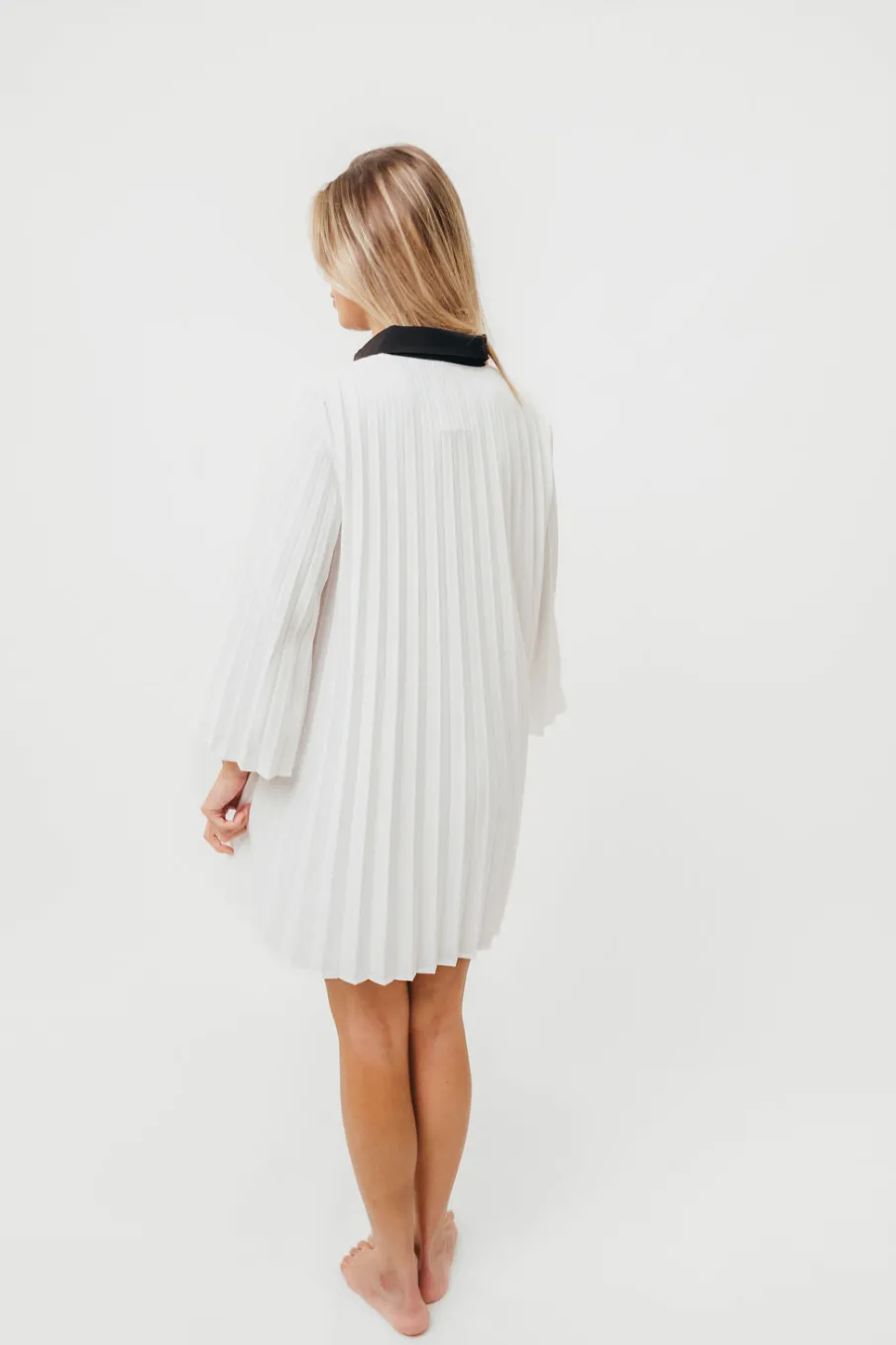 Outlet Worth Collective Monique Pleated Shirt Dress in Ivory/Black