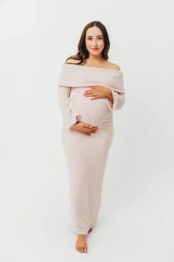 Fashion Worth Collective Nora Knit Maxi Dress in Dusty Pink- Bump Friendly